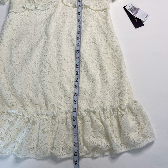 City Studio Juniors Women’s V-Neckline Flare Mini Dress in White color Size 11 - Picture 6 of 11